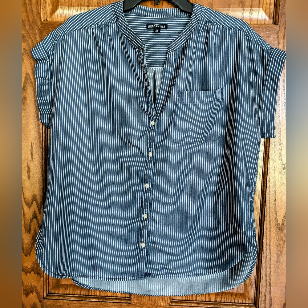 JCrew Mercantile Button Down w/Cap Sleeves / Front Pocket - Sz M